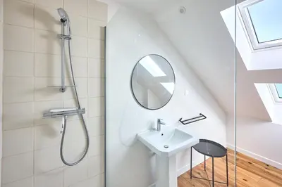 Salle de bains dans l'établissement Le Nid Maritime - duplex proche de la plage