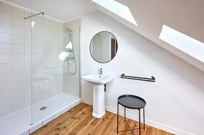 Salle de bains dans l'établissement Le Nid Maritime - duplex proche de la plage