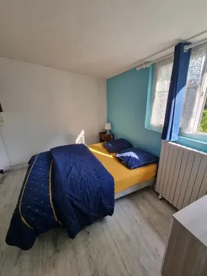 Un ou plusieurs lits dans un hébergement de l'établissement Logement à 100m de la mer