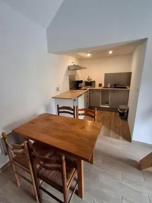 Cuisine ou kitchenette dans l'établissement gite