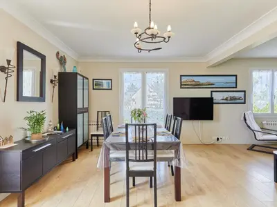 Télévision ou salle de divertissement dans l'établissement Holiday Home Bellevue by Interhome