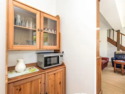 Cuisine ou kitchenette dans l'établissement Holiday Home la Rivière by Interhome