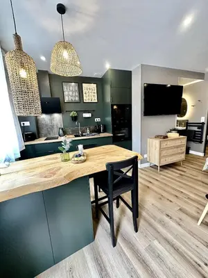 Cuisine ou kitchenette dans l'établissement l'Aure