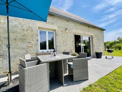 Jardin de l'établissement Au Ptit Gardin - 10 minutes from Utah Beach