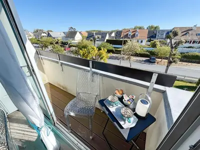 Balcon ou terrasse dans l'établissement La croisette - à 50 mètres de la plage de Juno Beach avec Balcon et Stationnement gratuit