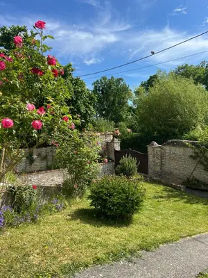 Jardin de l'établissement Fabuleux studio à 2 pas du Canal de l'Orne