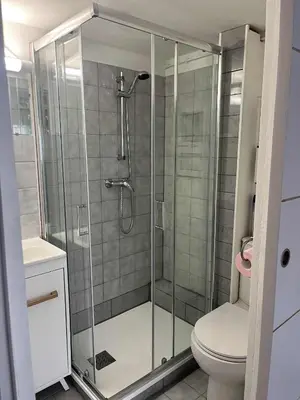 Salle de bains dans l'établissement Fabuleux studio à 2 pas du Canal de l'Orne