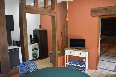 Télévision ou salle de divertissement dans l'établissement Gîte dans la campagne Bretonne - Le jardin de Devant