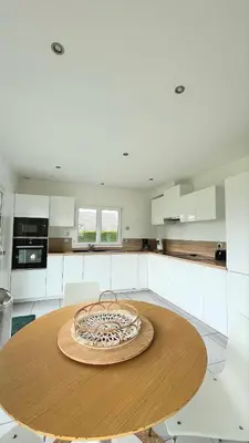 Cuisine ou kitchenette dans l'établissement Maison du Mont César