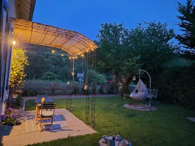 Jardin de l'établissement La Vallée Secrète - Love Hôtel