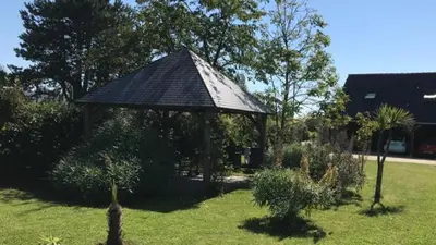 Jardin de l'établissement La Grange - unique property, peace, space & light