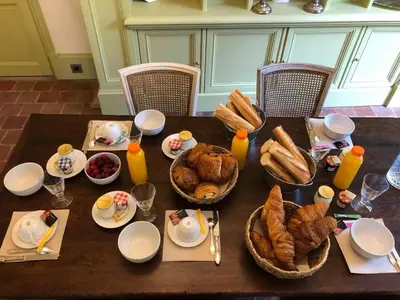 Nourriture dans la villa ou à proximité