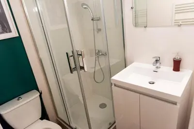 Salle de bains dans l'établissement Duplex sur cour, Rue Caponière