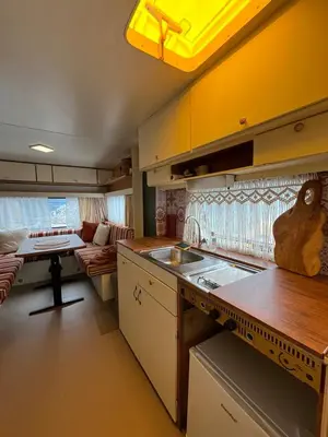 Cuisine ou kitchenette dans l'établissement Les Hulottes