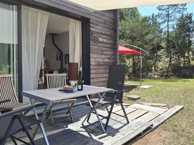 Terrasse ou espace extérieur de l'établissement Maison familiale 3 chambres à 300m de la plage - FR-1-788-81
