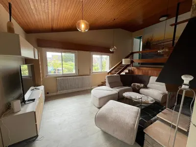 Télévision ou salle de divertissement dans l'établissement Maison 8 personnes vue sur le havre