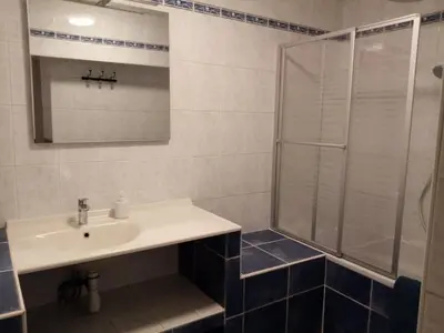 Salle de bains dans l'établissement Gîte Aronde