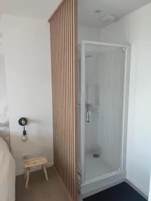 Salle de bains dans l'établissement Villa LEVIA