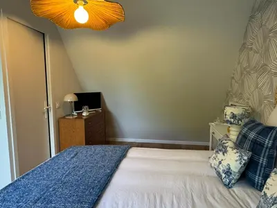 Un ou plusieurs lits dans un hébergement de l'établissement Appartement Duplex 2 Pièces Centre-Ville avec Balcon et Internet Inclus - FR-1-487-383
