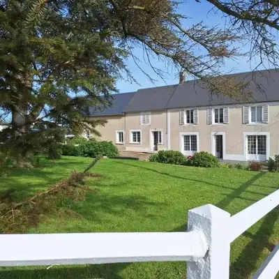 Appartement spacieux à Monfréville avec terrasse
