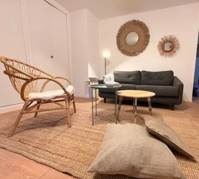 Coin salon dans l'établissement Cosy F2- Centre Caen & Abbaye