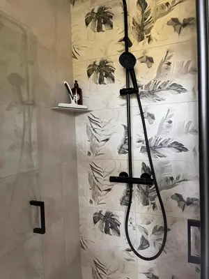 Salle de bains dans l'établissement Chambre du mont saint Michel