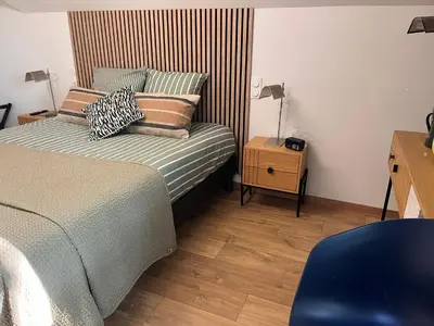 Un ou plusieurs lits dans un hébergement de l'établissement Chambre du mont saint Michel