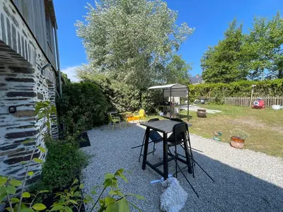 Jardin de l'établissement Chambre double Esquinandra dans une maison, idéale randonneurs et cyclistes - GR223