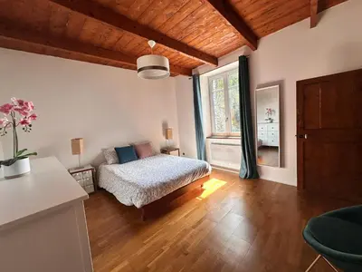 Un ou plusieurs lits dans un hébergement de l'établissement Maison de charme cancalaise