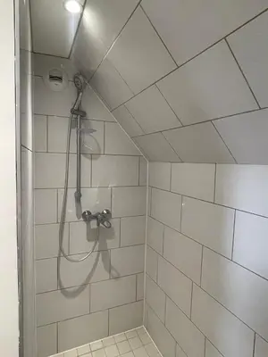 Salle de bains dans l'établissement Tiny duplex