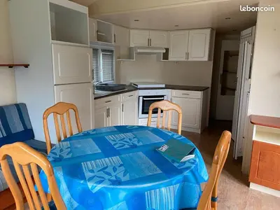 Cuisine ou kitchenette dans l'établissement Gite Vallée De La Vire