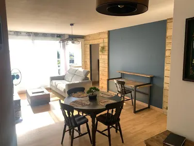 Coin salon dans l'établissement Chez Titi