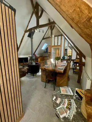Coin salon dans l'établissement Le pressoir d'Elise Domaine de Valmeray