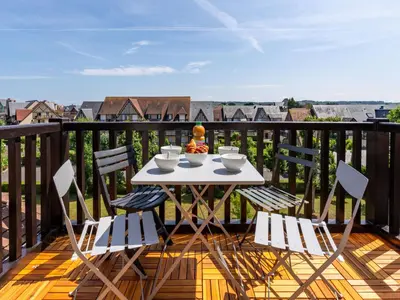 Balcon ou terrasse dans l'établissement Apartment Cabourg Plage-22 by Interhome