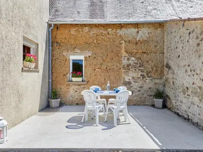 Terrasse ou espace extérieur de l'établissement Holiday Home Le Launay by Interhome