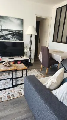 Télévision ou salle de divertissement dans l'établissement SamCab