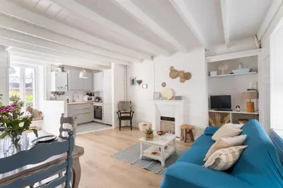 Coin salon dans l'établissement Désirée - Appartement en duplex à quelques pas du port