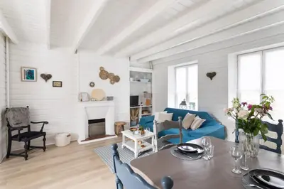Coin salon dans l'établissement Désirée - Appartement en duplex à quelques pas du port