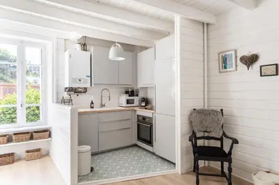 Cuisine ou kitchenette dans l'établissement Désirée - Appartement en duplex à quelques pas du port