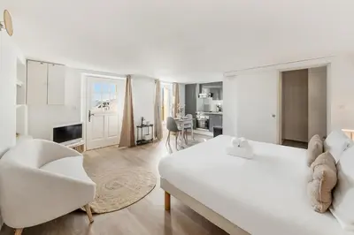 Un ou plusieurs lits dans un hébergement de l'établissement Bord de l'eau 2 - Studio - Sea view