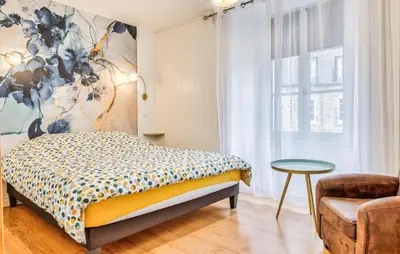 Un ou plusieurs lits dans un hébergement de l'établissement 2 Bedroom Gorgeous Apartment In Carentan
