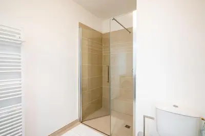 Salle de bains dans l'établissement Ambiance Mer - Avec terrasse