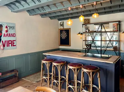 Salon ou bar de l'établissement L'hôtel Callot - Longère à la campagne