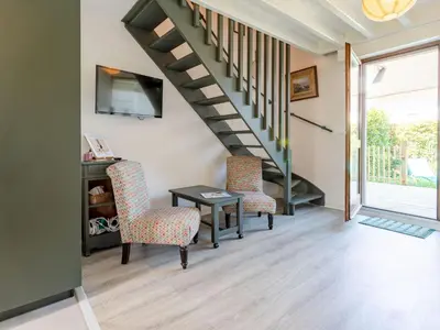 Télévision ou salle de divertissement dans l'établissement Apartment La Guillaumière-3 by Interhome