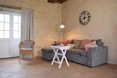 Coin salon dans l'établissement Château de Canon - le Logis d'Antoinette