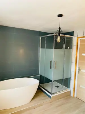 Salle de bains dans l'établissement GRANDE MAISON DE VACANCES SPa