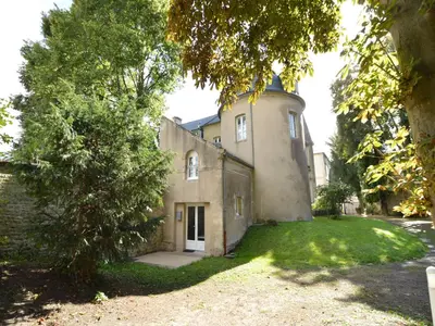 Jardin de l'établissement Cottage in Central Bayeux