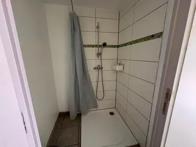 Salle de bains dans l'établissement Terres du Calvados
