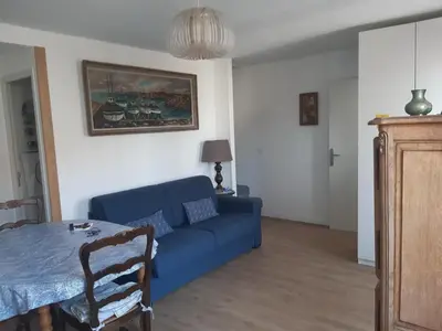 Coin salon dans l'établissement Petite maison plage et port de plaisance à pied