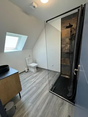 Salle de bains dans l'établissement Gîtes Les Rives du Mont